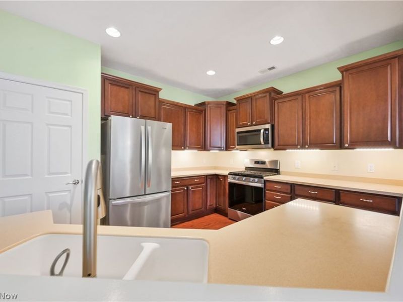 9344 Asbury Lane, North Ridgeville, OH 44039 Photo 15