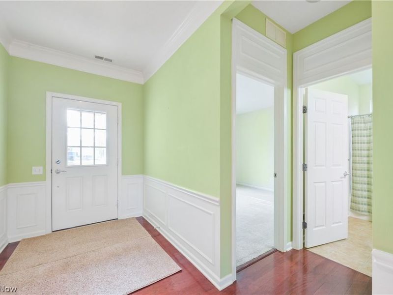 9344 Asbury Lane, North Ridgeville, OH 44039 Photo 4