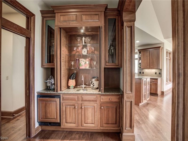 15750 N Ridge Drive, Novelty, OH 44072 Photo 14