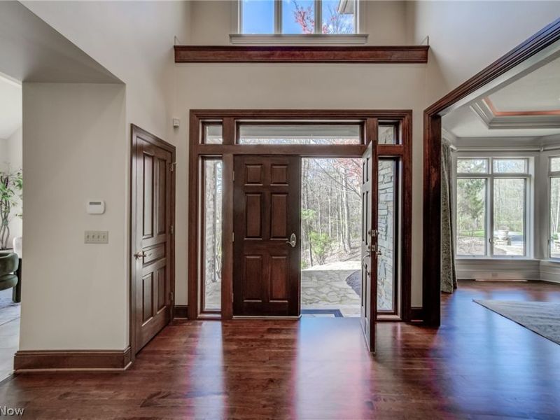 15750 N Ridge Drive, Novelty, OH 44072 Photo 4