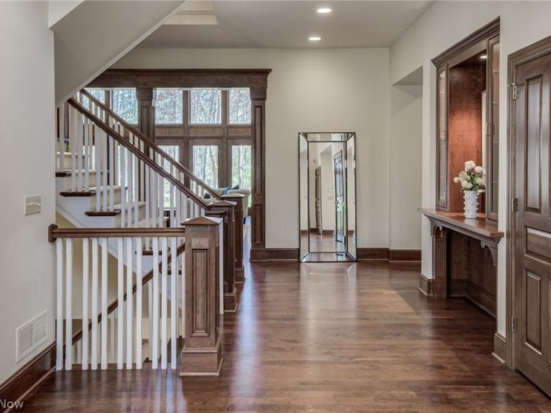 15750 N Ridge Drive, Novelty, OH 44072 Photo 5