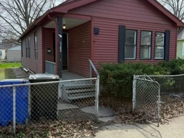 6815 Lawn Avenue , Cleveland, OH 44102