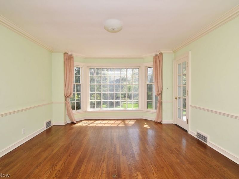 23500 Stanford Road, Shaker Heights, OH 44122 Photo 6