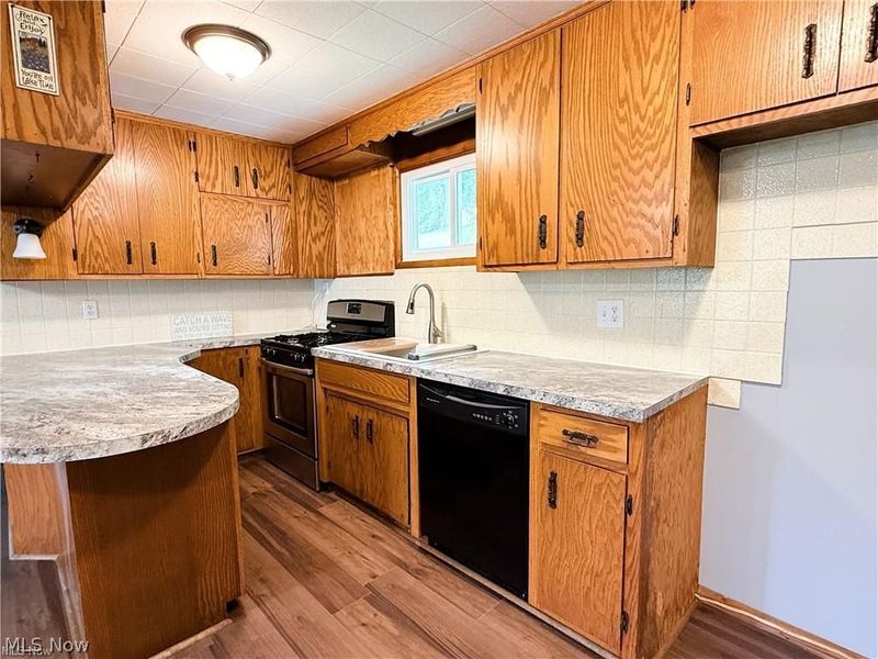 1497 Lake Front Drive, Salem, OH 44460 Photo 15