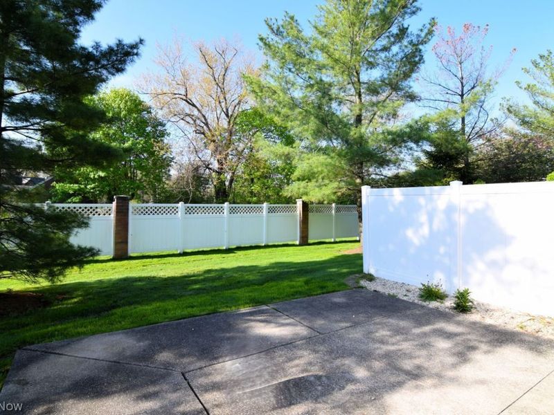 441 Rosebury Court, Mayfield Heights, OH 44124 Photo 22