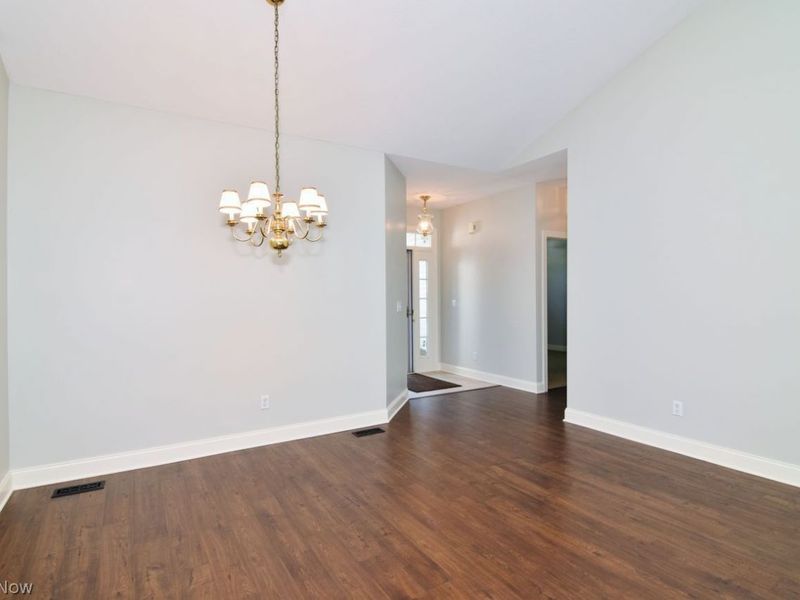 441 Rosebury Court, Mayfield Heights, OH 44124 Photo 7