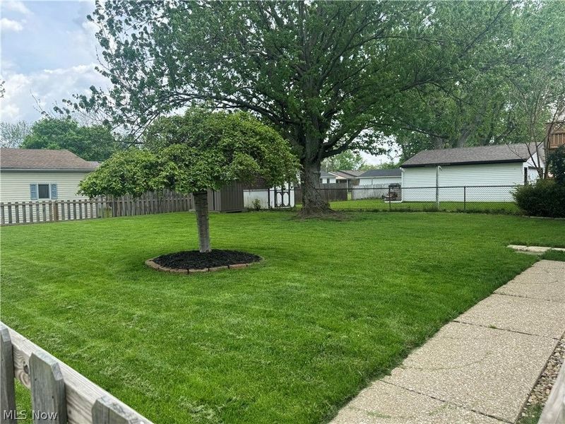 757 Abbe Road N, Elyria, OH 44035 Photo 21