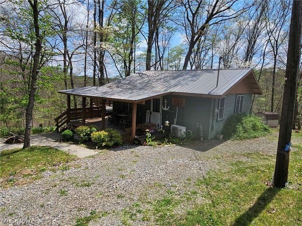 27760 Norris Road, Tippecanoe, OH 44699