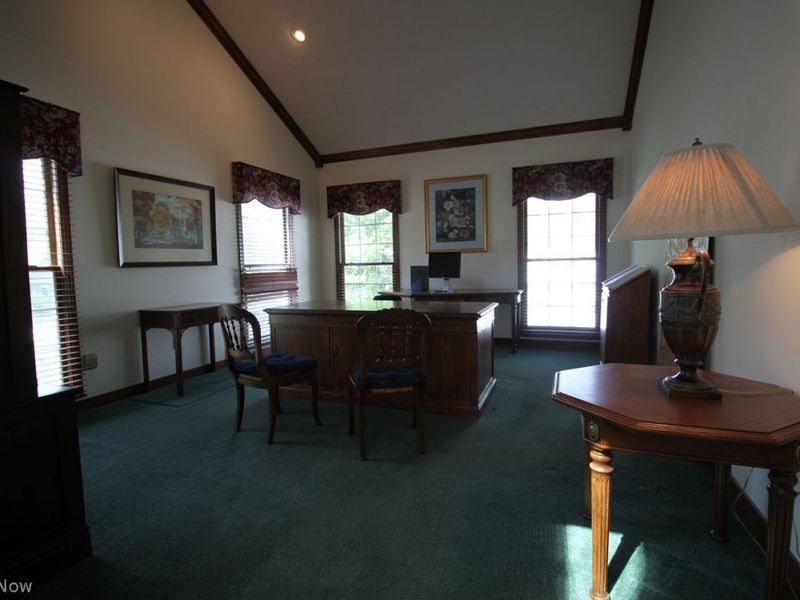 7960 Bainbrook Drive, Chagrin Falls, OH 44023 Photo 6