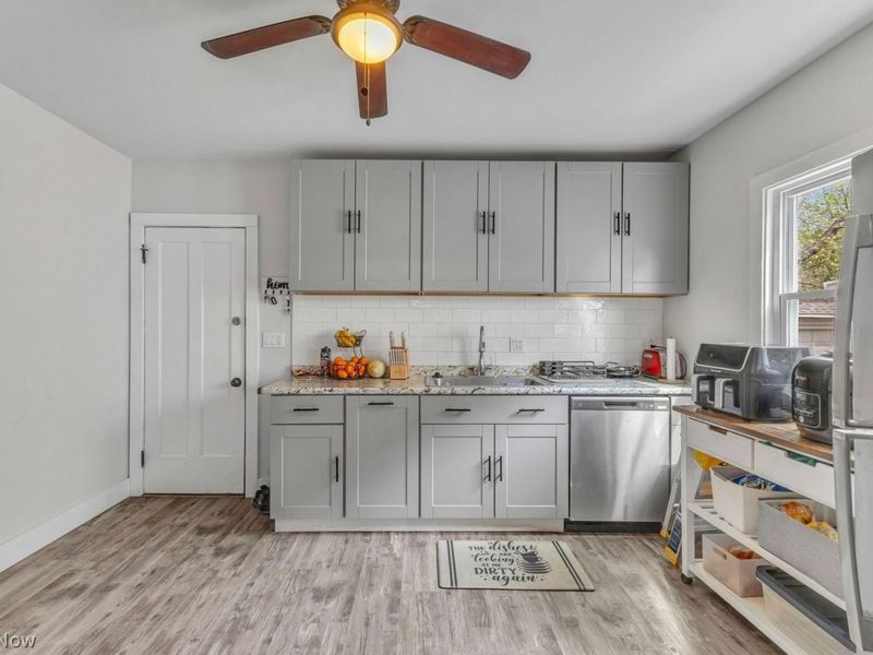 3321 W 119th Street, Cleveland, OH 44111 Photo 18