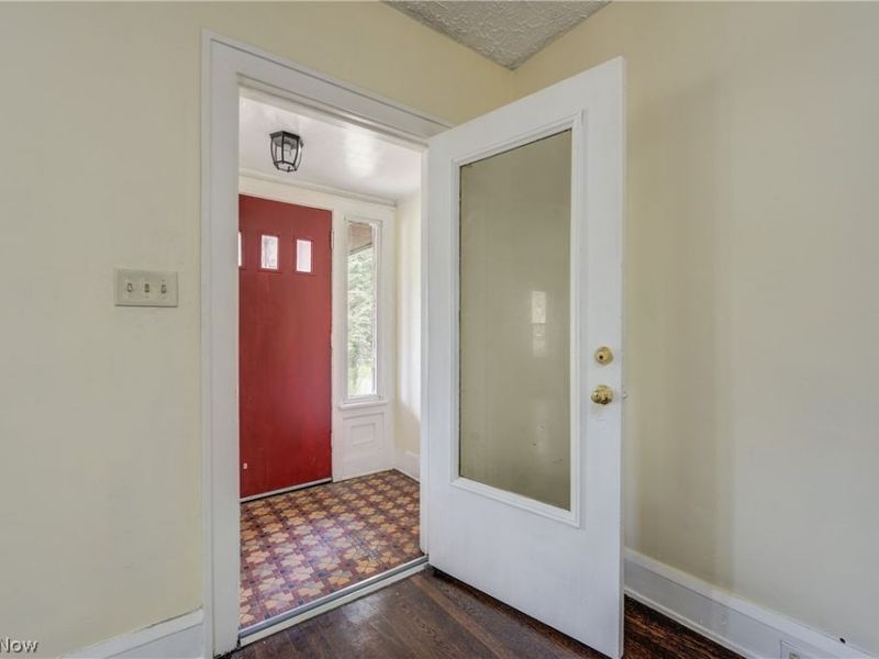 1671 Lee Road, Cleveland Heights, OH 44118 Photo 3