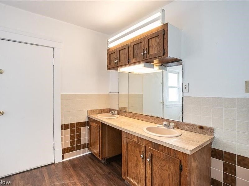 1671 Lee Road, Cleveland Heights, OH 44118 Photo 38