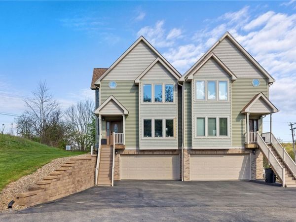 372 Cherokee Dr , Beaver Falls, PA 15010