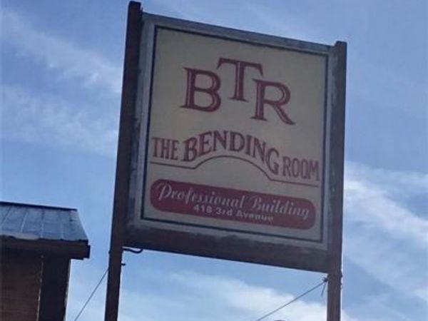 418 3rd Avenue , Ford City, PA 16226