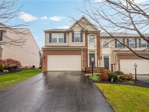 294 Maple Ridge Dr , Canonsburg, PA 15317