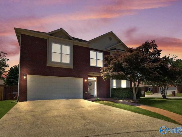 105 Lancaster Court SW, Huntsville, AL 35824