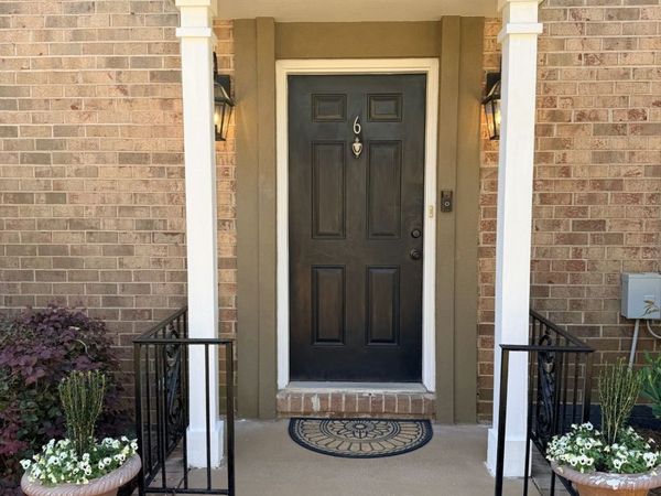 6980 Roswell Road, Unit D6, Atlanta, GA 30328