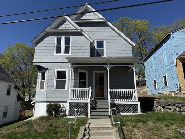 5 Arbor Vitae, Unit 2, Worcester, MA 01603