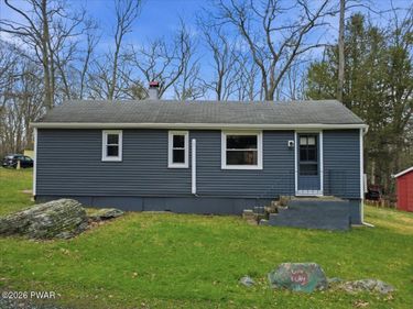 113 Stoney Hill Road , Dingmans Ferry, PA 18328