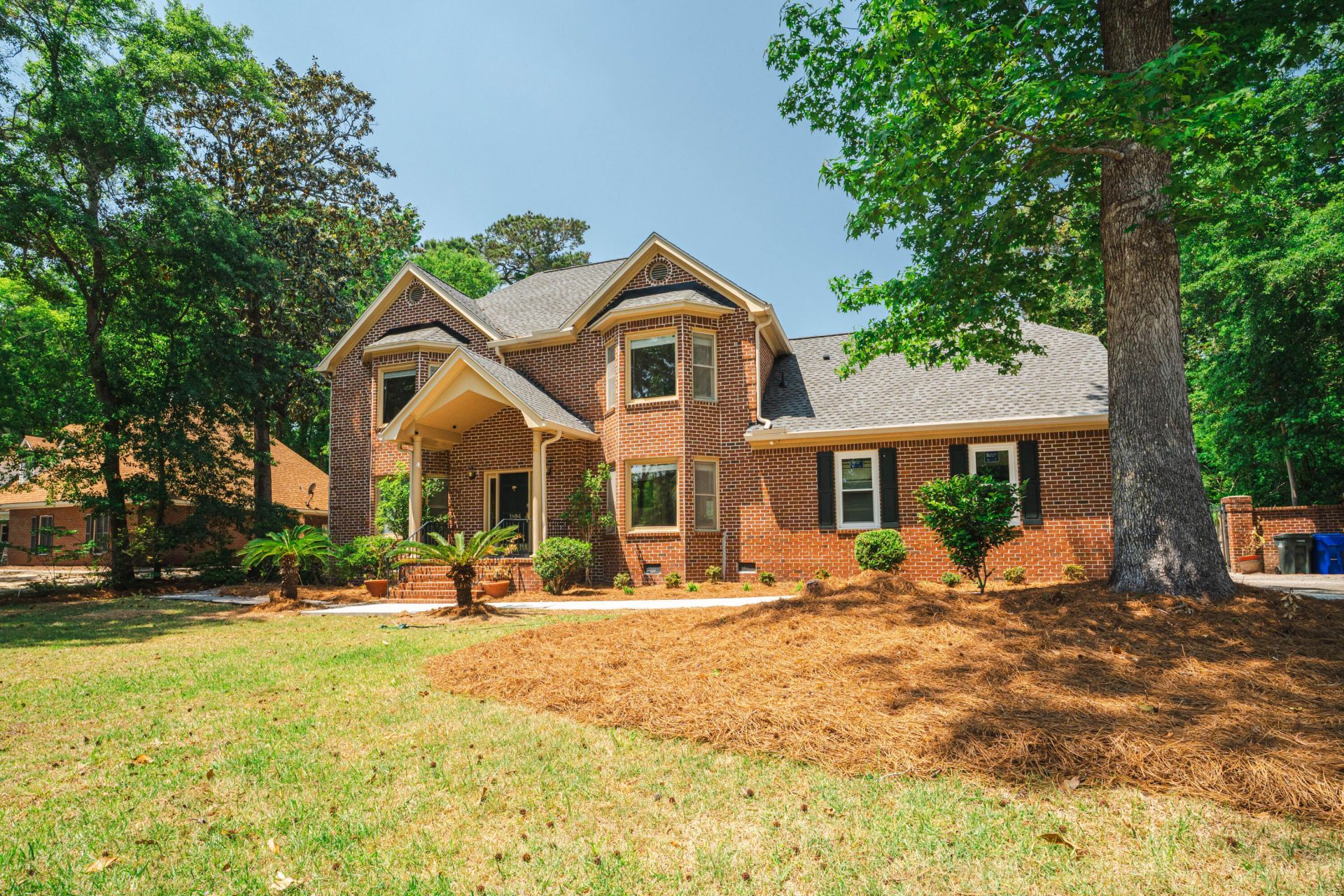 1894 Houghton Drive Photo 2