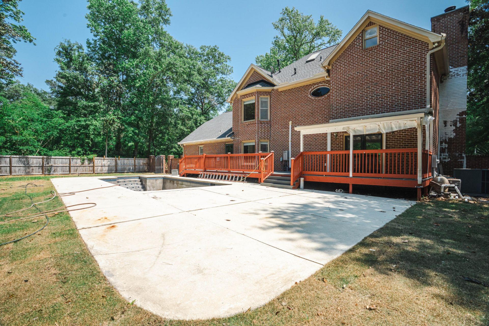1894 Houghton Drive Photo 7