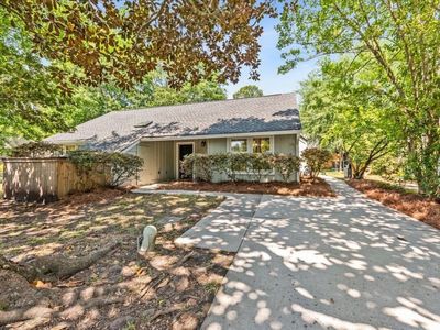 1120 Daffodil Lane, Mount Pleasant, SC 29464