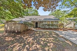 1120 Daffodil Lane photo 4