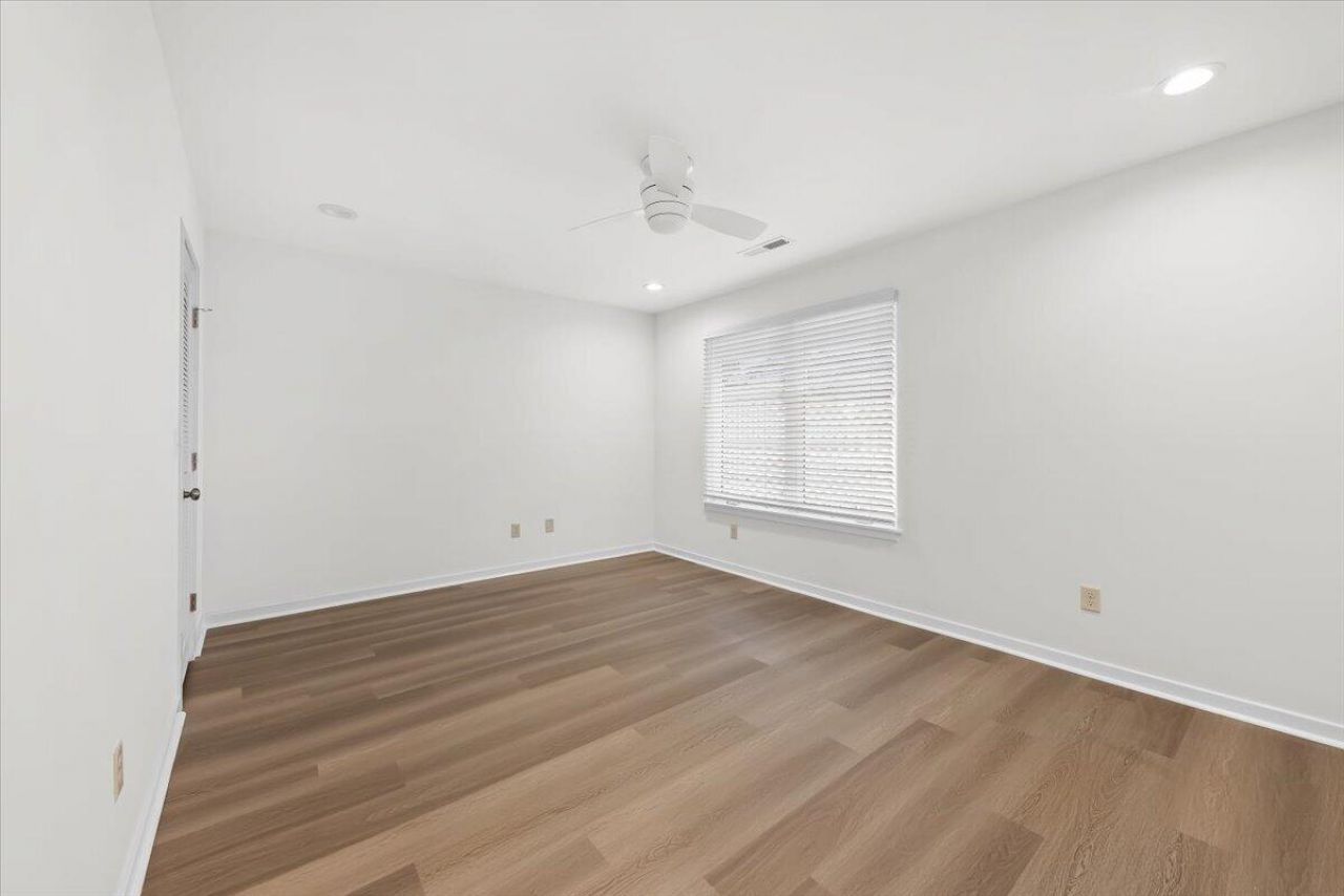 1120 Daffodil Lane Photo 22
