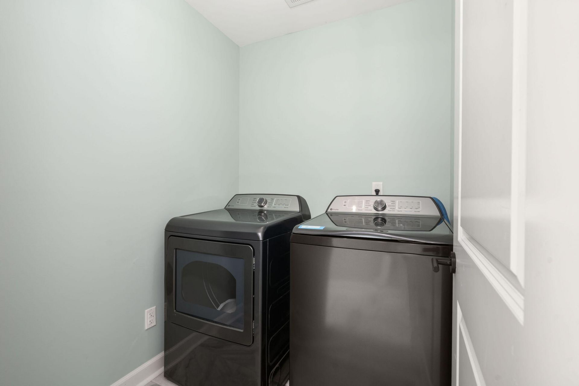 114 Hickory Ridge Way Photo 24