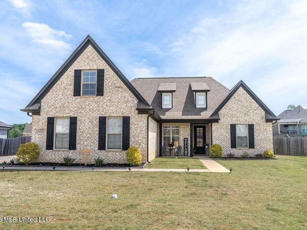 1529 Fall Garden Drive, Hernando, MS 38632