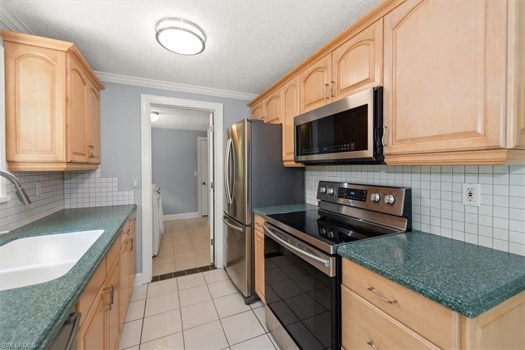 4639 Robin Ave, Naples, FL 34104 Photo