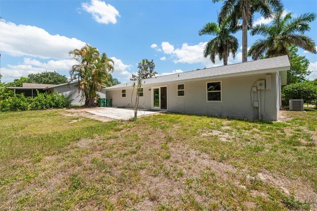 4639 Robin Ave, Naples, FL 34104 Photo