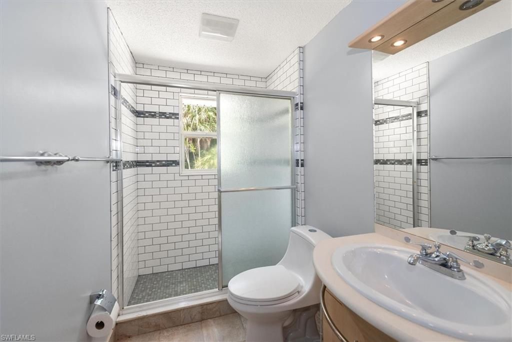 4639 Robin Ave, Naples, FL 34104 Photo