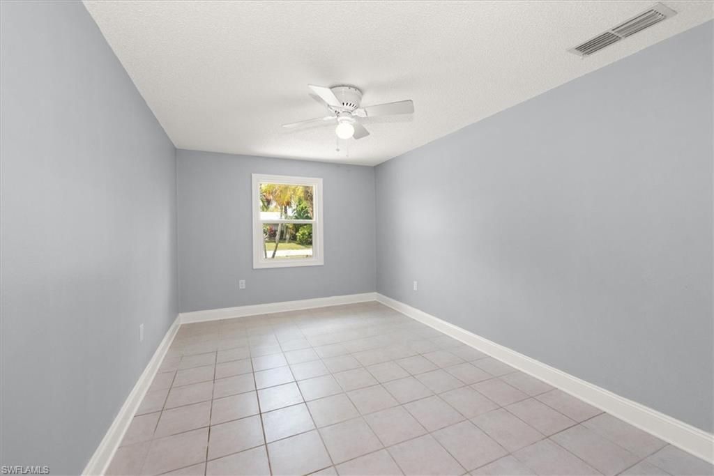 4639 Robin Ave, Naples, FL 34104 Photo