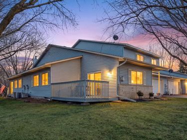 1120 Aston Place, Burnsville, MN 55337