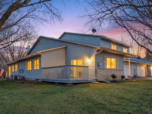 1120 Aston Place, Burnsville, MN 55337