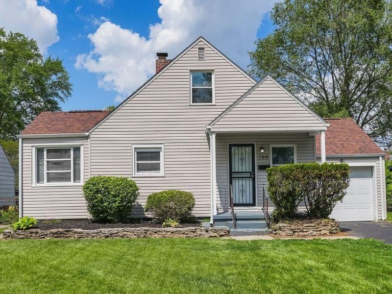 788 Tibet Road , Columbus, OH 43211 Photo 2