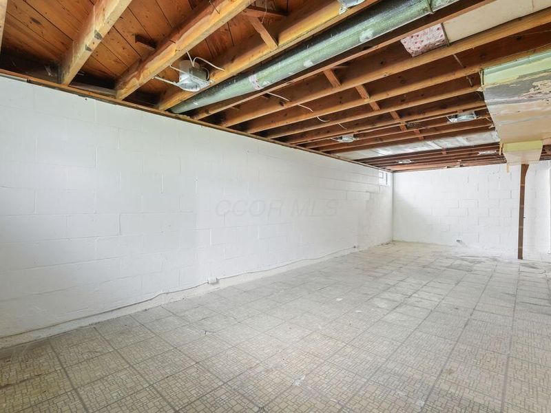 788 Tibet Road , Columbus, OH 43211 Photo 33