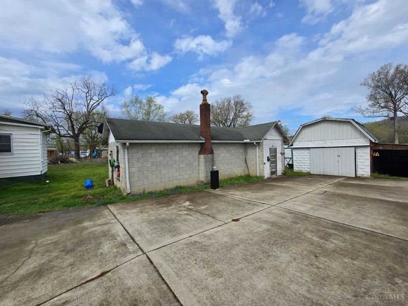 707 E Second Street, Manchester, OH 45144 Photo 3