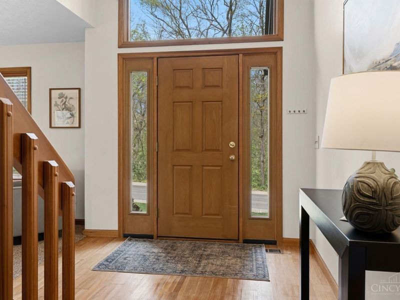 923 Wind Forest Drive, Springboro, OH 45066 Photo 3