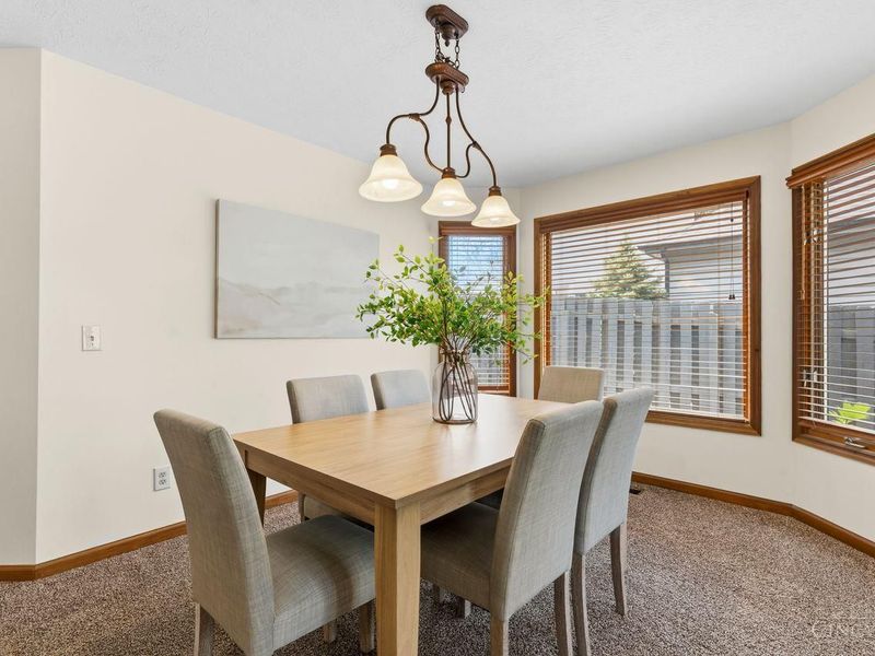 923 Wind Forest Drive, Springboro, OH 45066 Photo 6