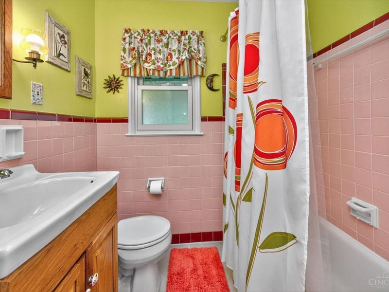 8560 Donegal Drive, Sycamore Township, OH 45236 Photo 26