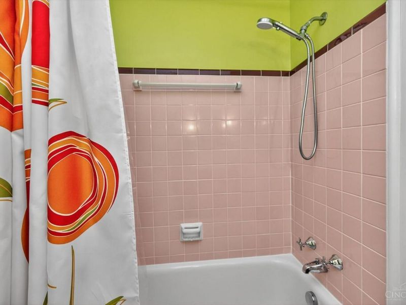 8560 Donegal Drive, Sycamore Township, OH 45236 Photo 27