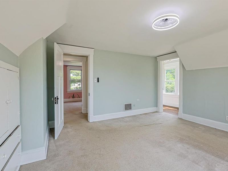 7300 Plainfield Road, Deer Park, OH 45236 Photo 22