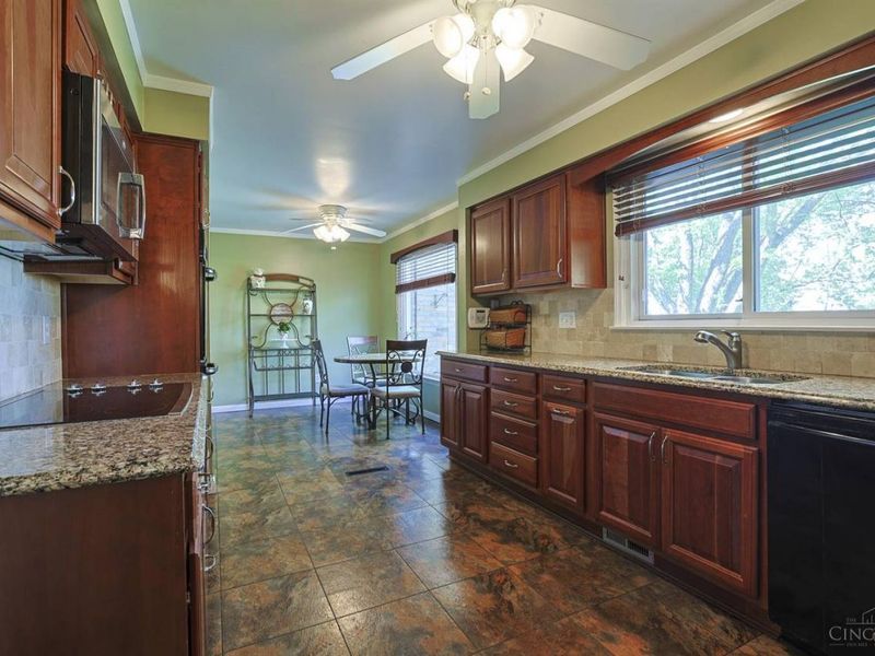 1468 Indian Ridge Trail, New Richmond, OH 45157 Photo 16