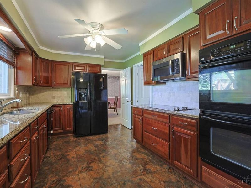 1468 Indian Ridge Trail, New Richmond, OH 45157 Photo 18