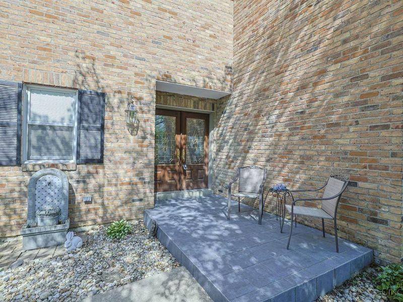 1468 Indian Ridge Trail, New Richmond, OH 45157 Photo 4