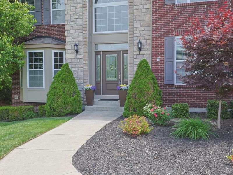 3328 Riverside Drive, Mason, OH 45040 Photo 2