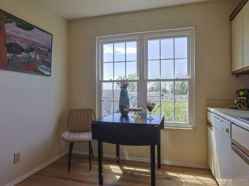 5199 Scarsdale Cove, Green Township, OH 45248 Photo 11