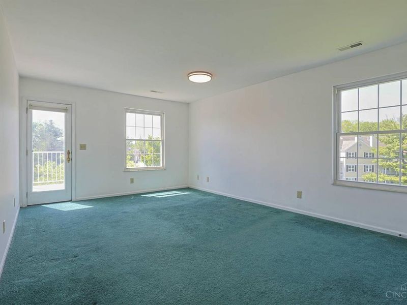 5199 Scarsdale Cove, Green Township, OH 45248 Photo 14